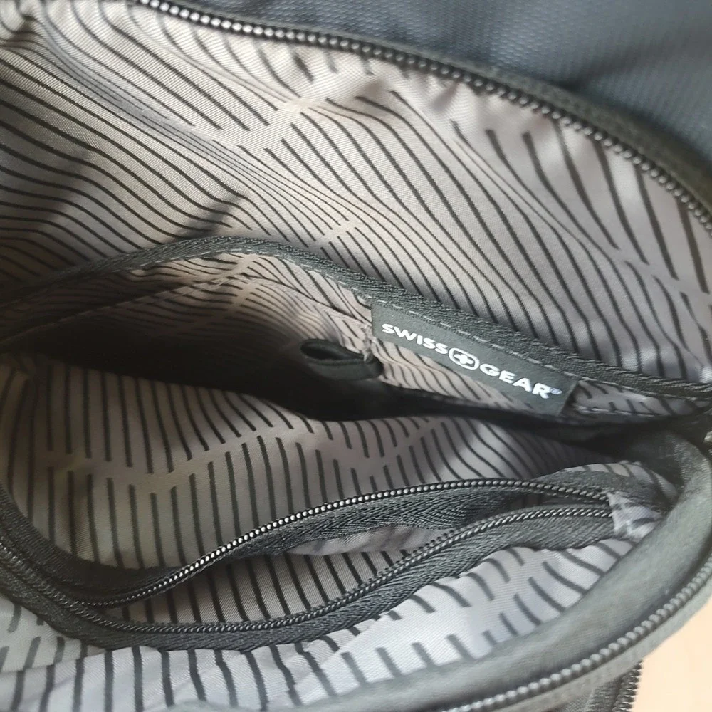 SwissGear Backpack Unisex OS Black Excellent Tablet Sleeve Tech Commuter Bag